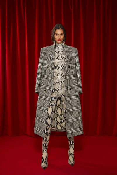 Look 15